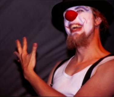 mal durch nen Bügel, mal durch nen Trockner